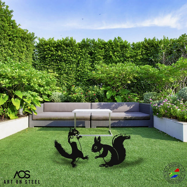 2 Naughty Squirrels Garden Décor