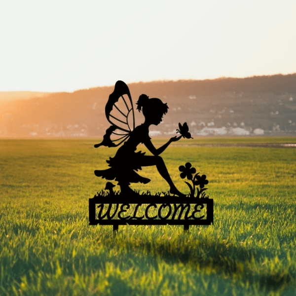 Fairy-welcome-garden-decor-scene